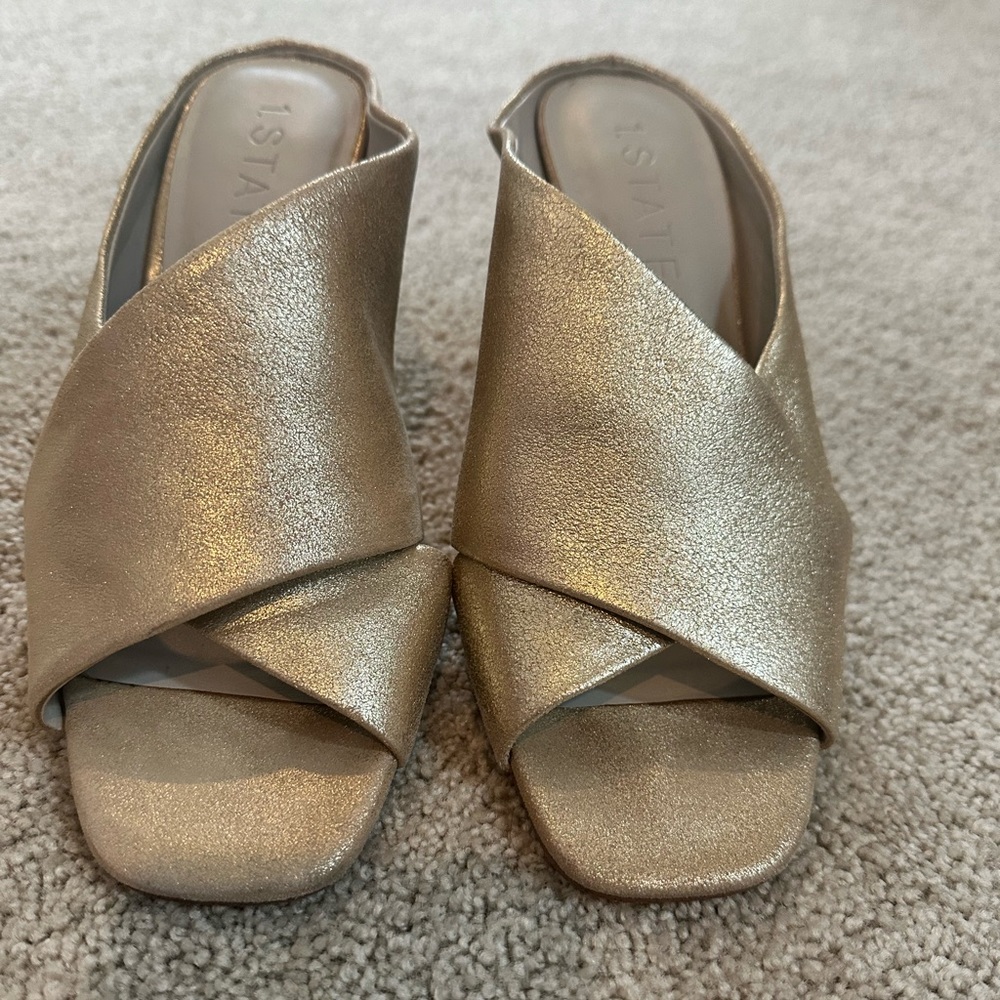 1. State Gold Heels - Picture 2 of 5